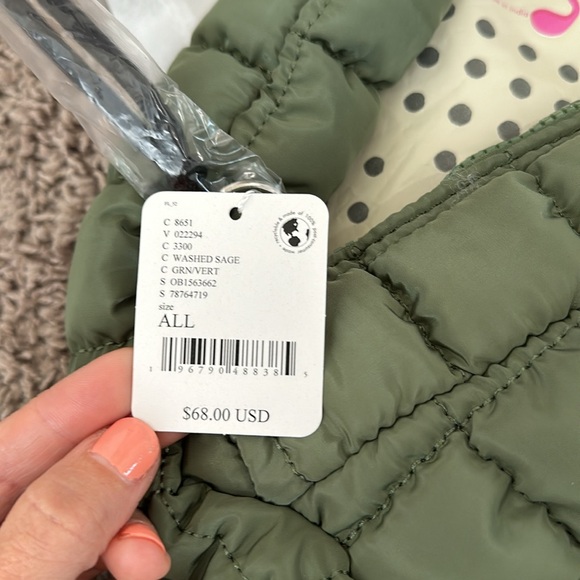 NWT Free People Movement Quilted Carryall, ships in fp bag! - Picture 3 of 9